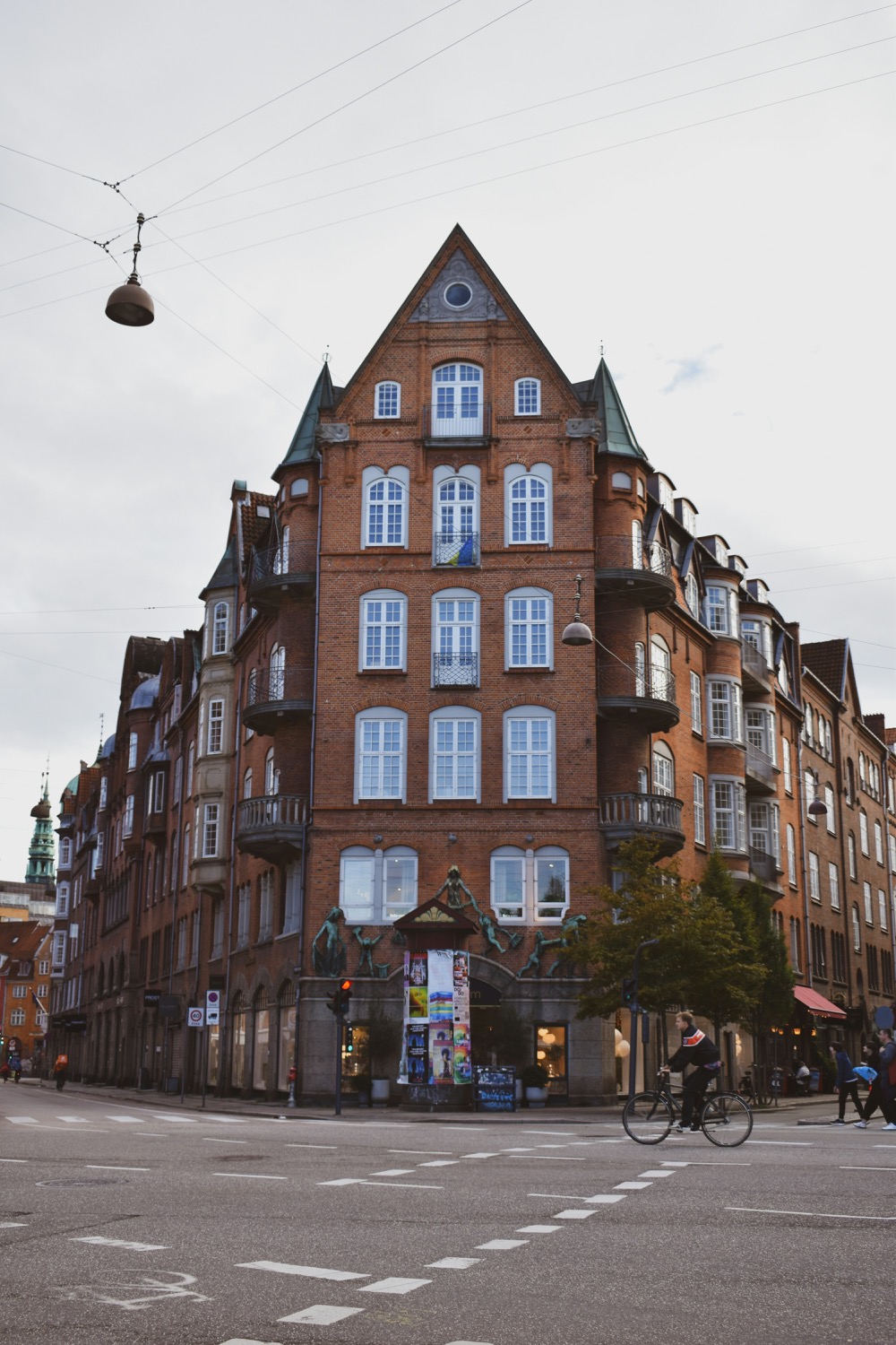 Royal Copenhagen Loop